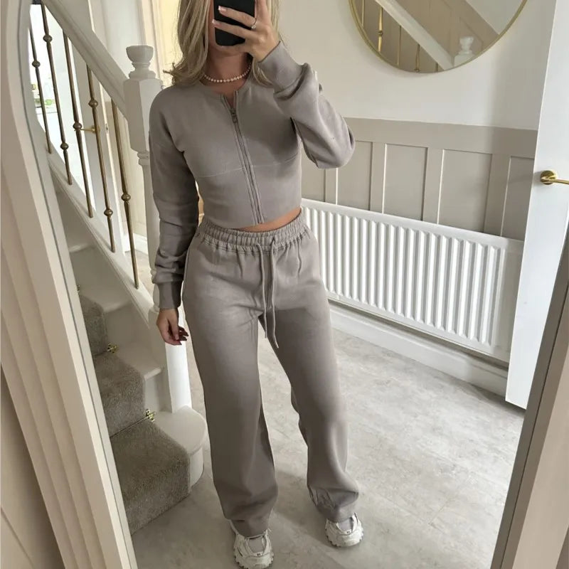 Women's Casual Sports Two-piece Set Autumn And Winter New Fashion Long-sleeved Zipper Cardigan Slim Top With Straight Pants Suit
