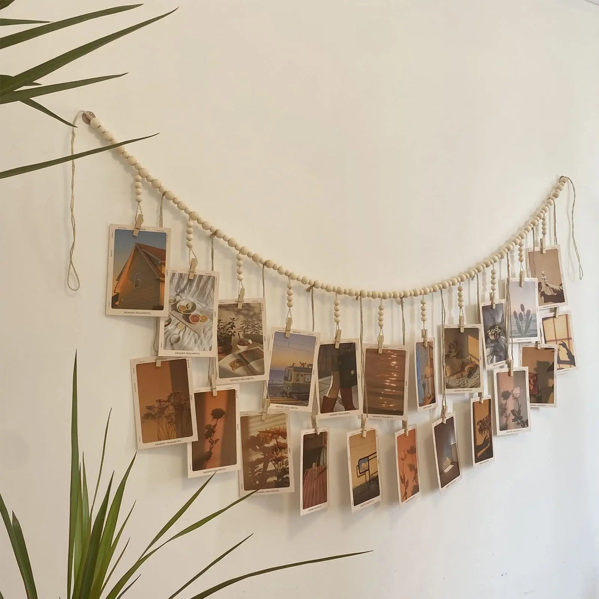 Guirnalda de Cuentas para Fotos – "Mural de Recuerdos de Hi'ilawe" 📸🖼️🪵