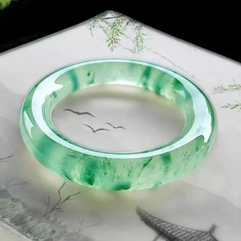 Brazalete de Jade Verde Helado – "Aguas Profundas de Hi'ilawe" 🏞️🩵🍃