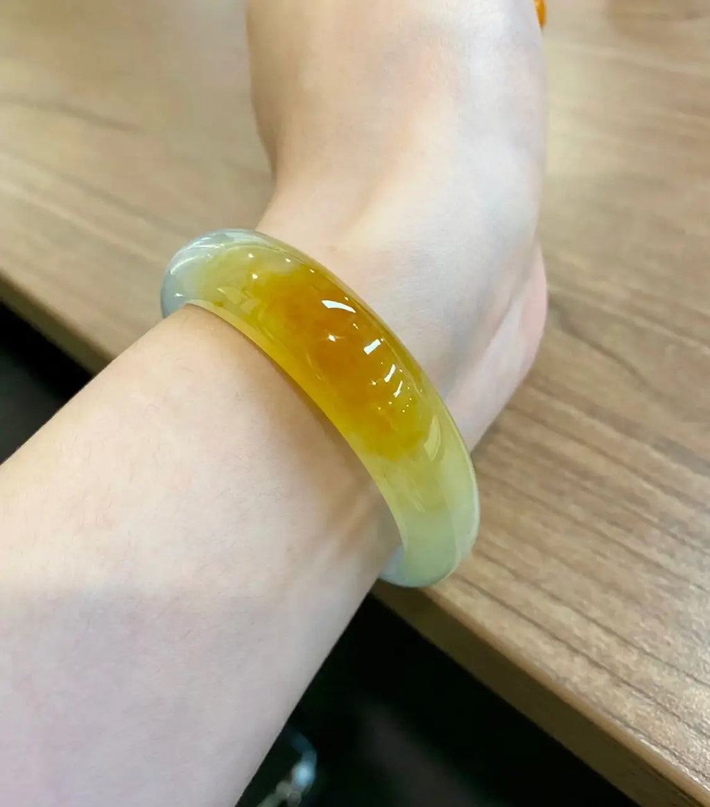Brazalete de Jade Calcedonia – "Luz de Sol en Hi'ilawe" ✨🩵💛