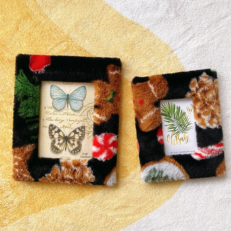 Plush photo frame. Plush plush photo frame. Square hollow tufted stamp embroidered picture frame.6.7.8 "desktop picture frame.